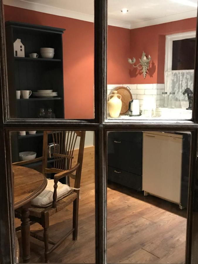 The Clockhouse Apartment Old Windsor Bagian luar foto
